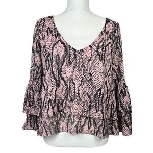 BB Dakota Snakeskin Print Pink Black Layered Cropped Wide Sleeve Size Large